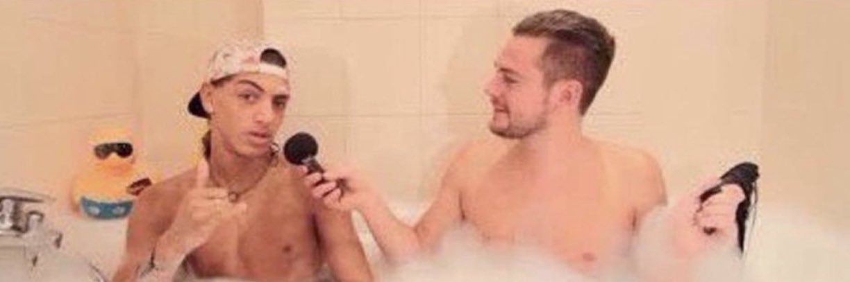 ℋ💋's banner