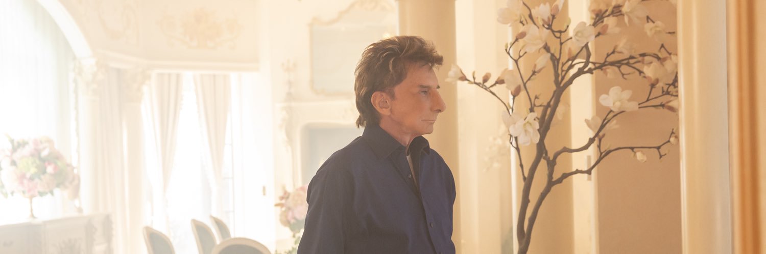 Barry Manilow's banner