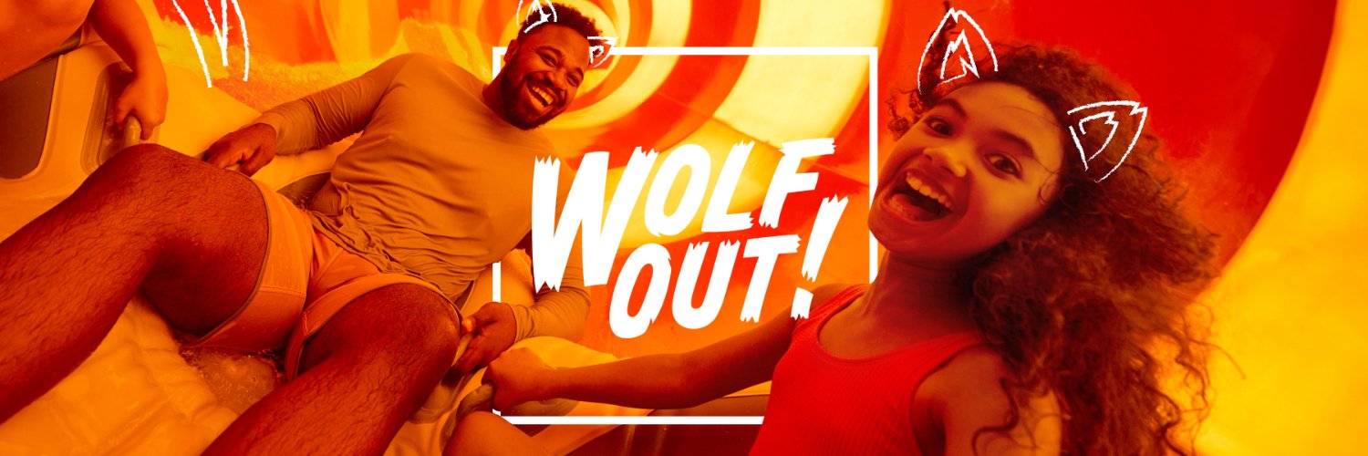 Great Wolf Lodge's banner