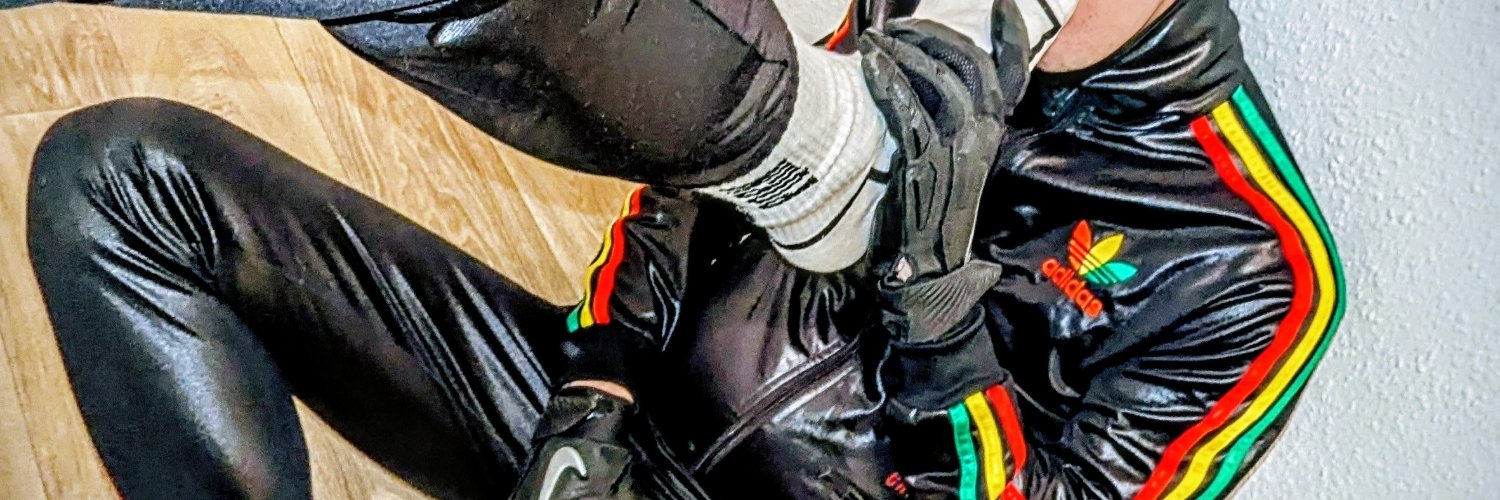 Snkr_96's banner