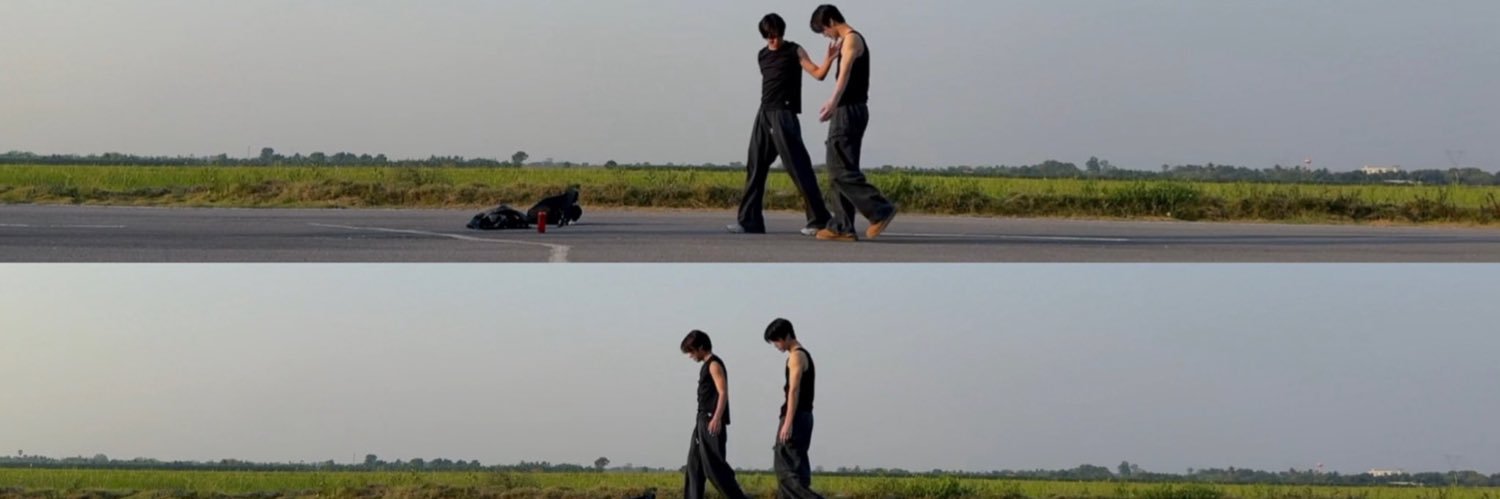 베개's banner