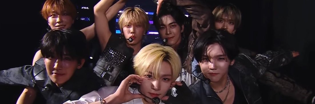 알리샤 🐈 🌺's banner