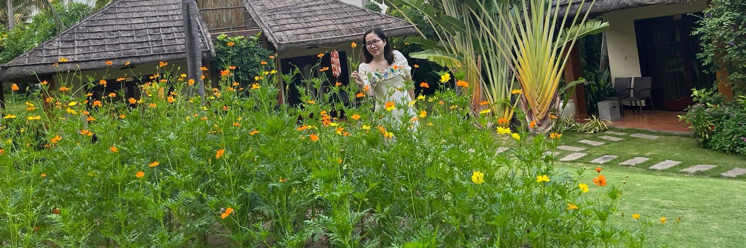 Phạm Thuỷ | Talia's banner