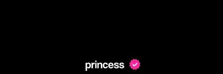 latinas mood (18+)'s banner