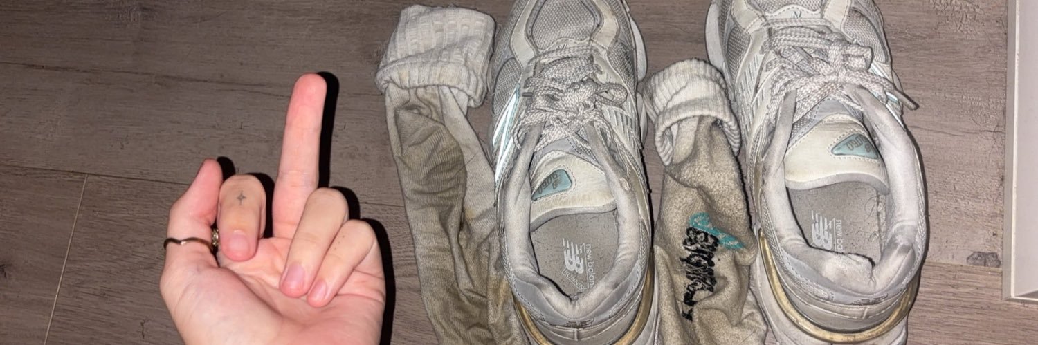 socksimp 🧦's banner