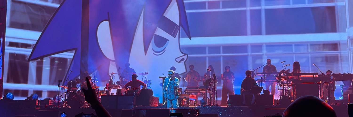 maxwell's banner