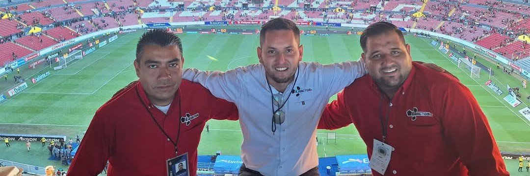 Christian Ramírez's banner