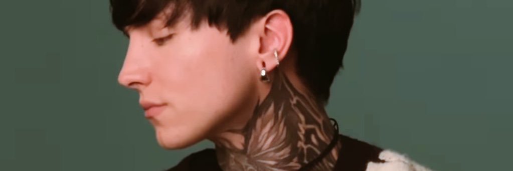 Chary ✨'s banner