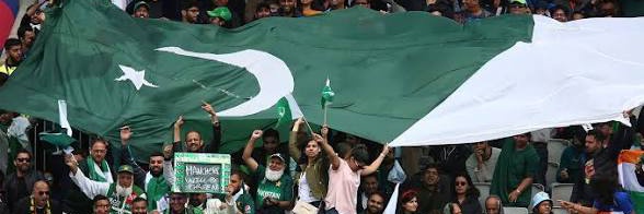 Qamar's banner