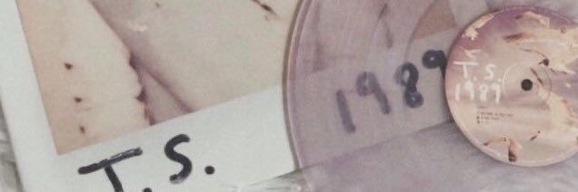 zey ୨୧'s banner