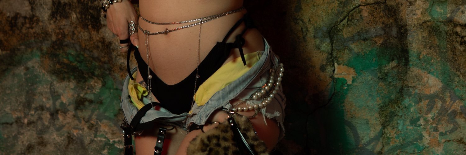 +vagabunda +tropical's banner