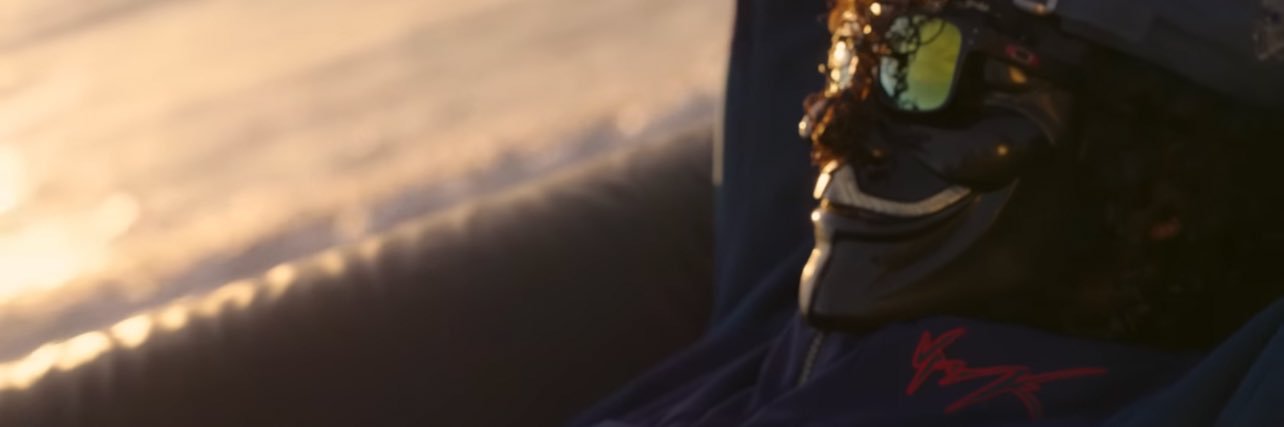 𝟖's banner