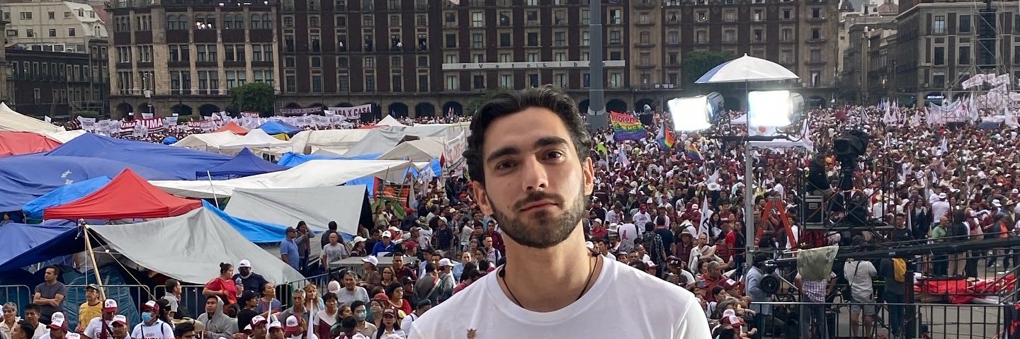 Julián Mazoy's banner