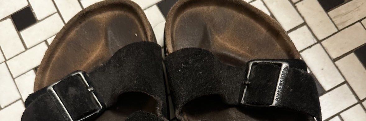 SWEATY 👸🏾HUGE Soles 👣's banner