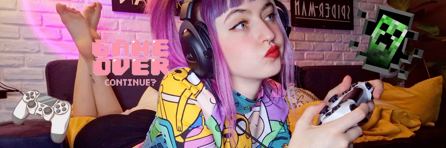 Zoe 🎮🌱's banner