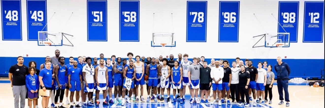 LaFamilia - Kentucky’s TBT Team's banner
