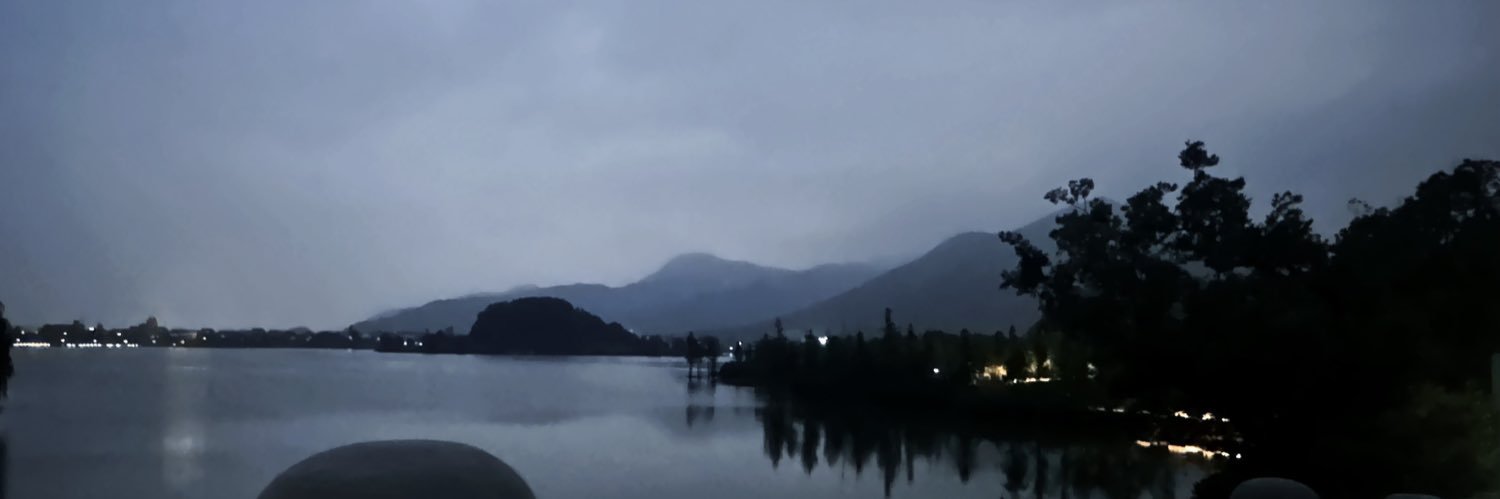 绛真's banner