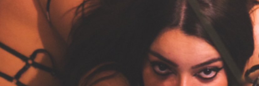 Clau Flores 🌸's banner