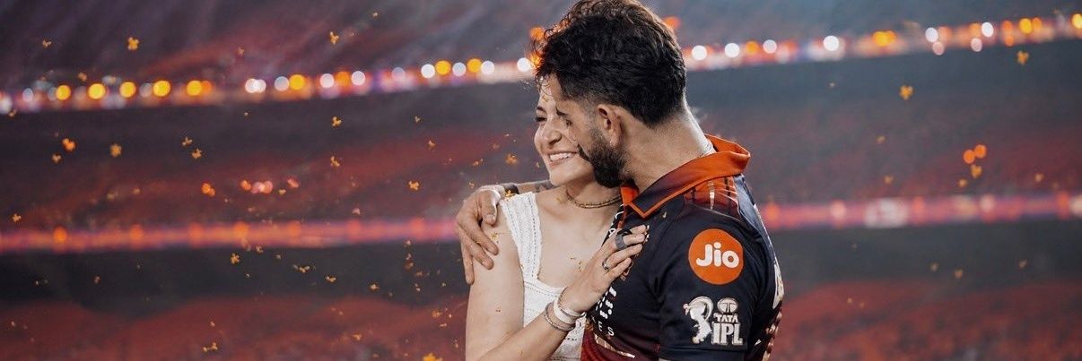 𝒱𝒾𝓇𝓊𝓈𝒽𝓀𝒶 𝓋𝒾𝒷𝑒𝓈's banner