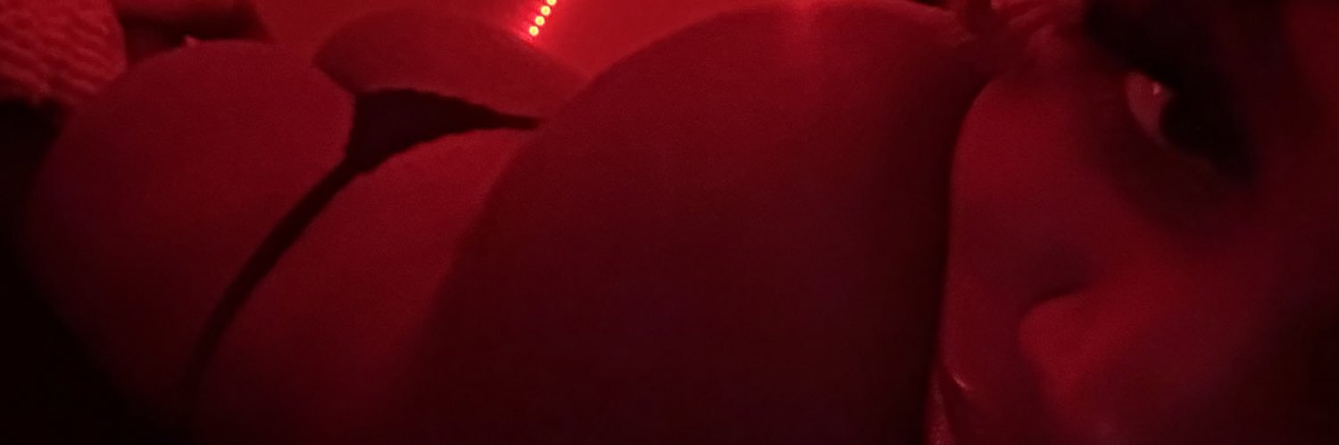 Mistress D🌹's banner