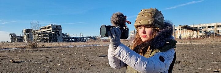 Alina Lipp's banner