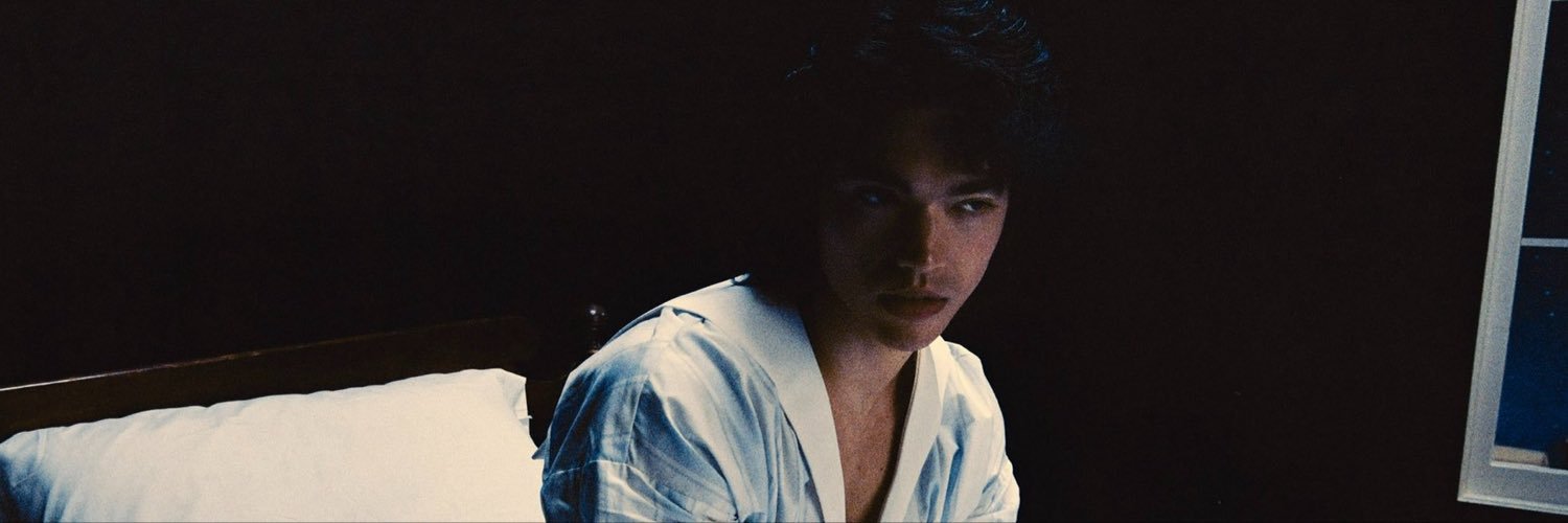 jo • 🕸️'s banner
