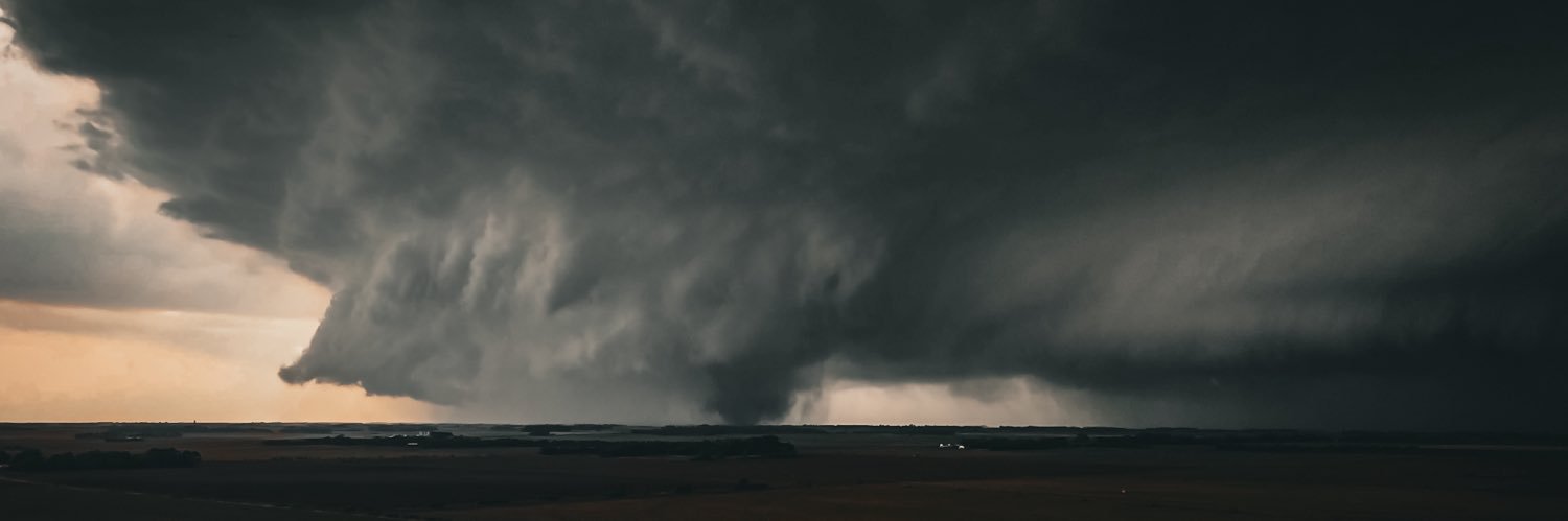 Storm Chaser ☈ob's banner