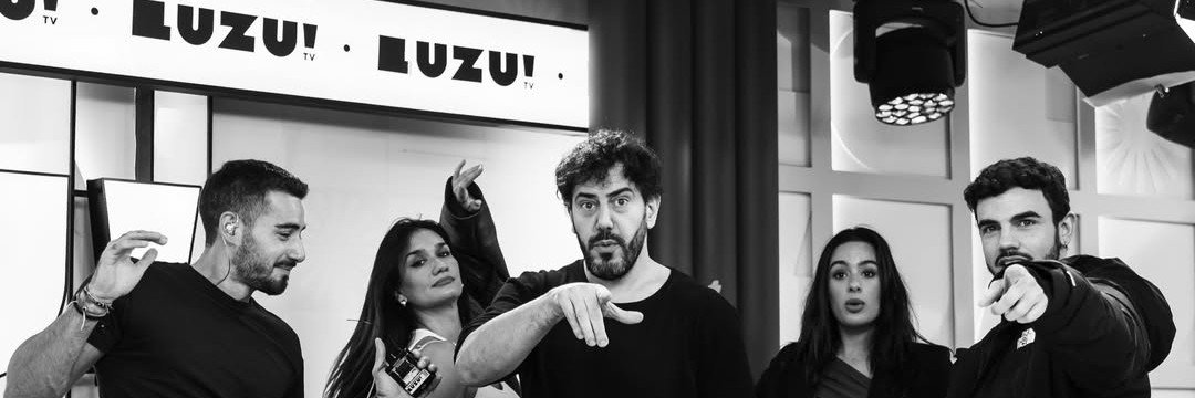 Pau's banner