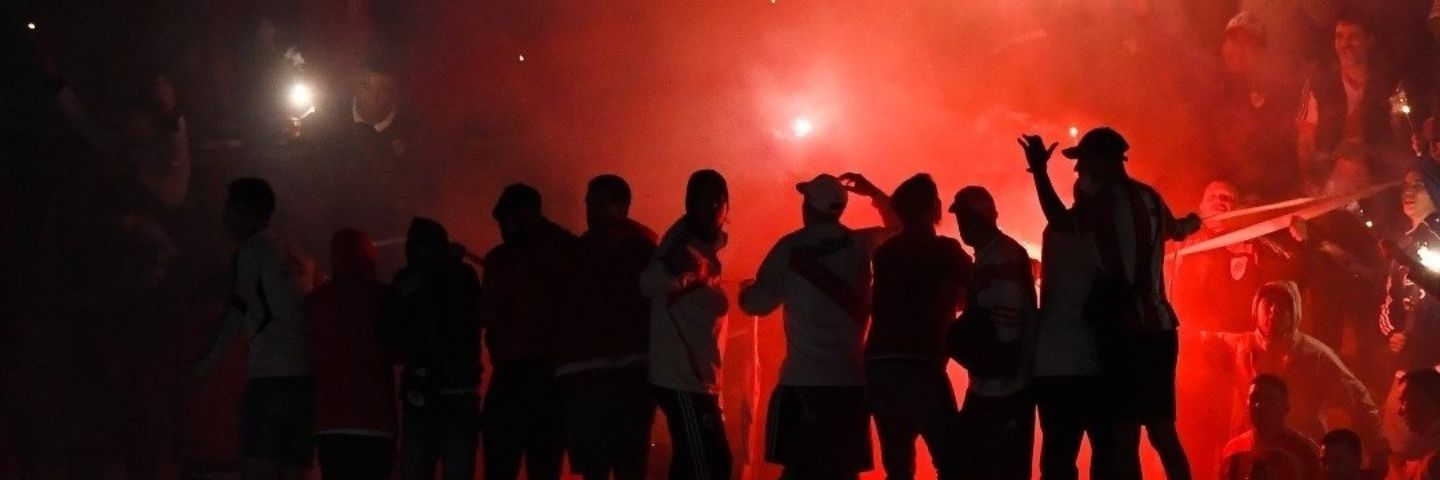 Jefe Gallina⚪❤⚪🐔✌'s banner