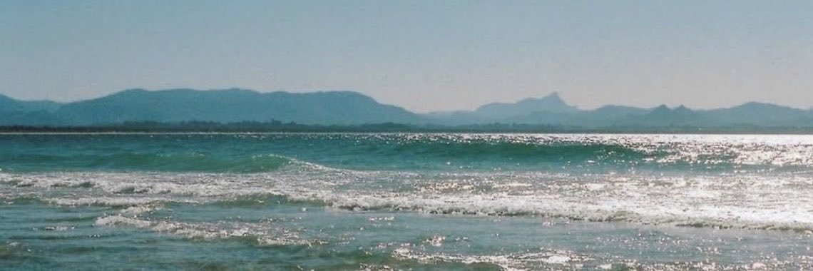 em 🌸's banner