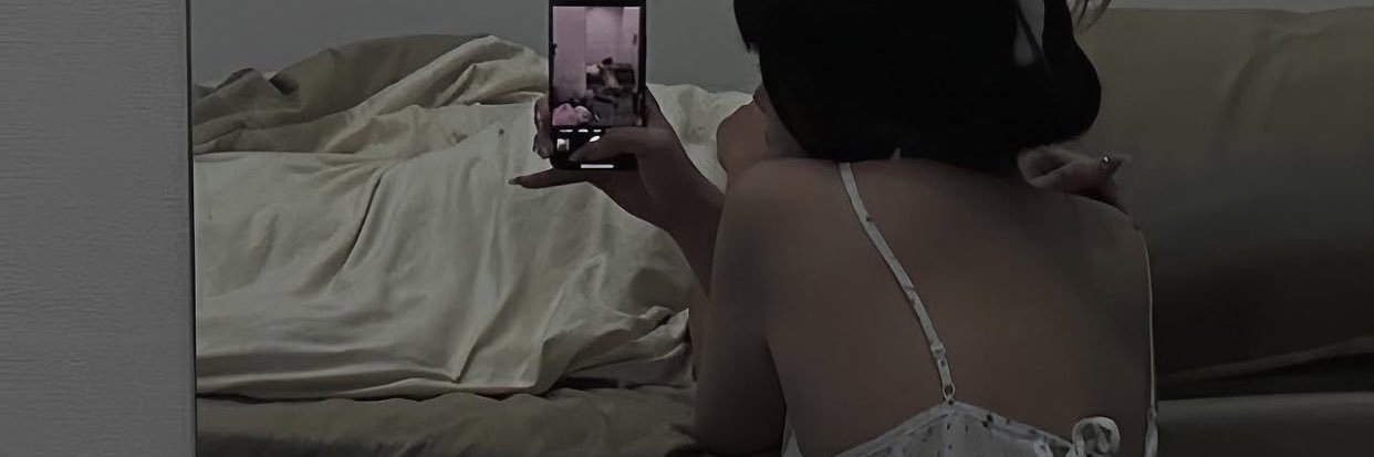 Linh Đan's banner