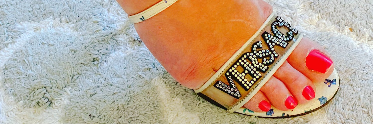 Redhead Milf's banner