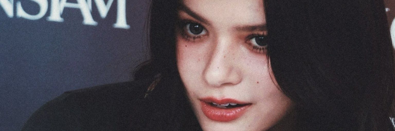 alimiaomiaomiao💛🪽's banner