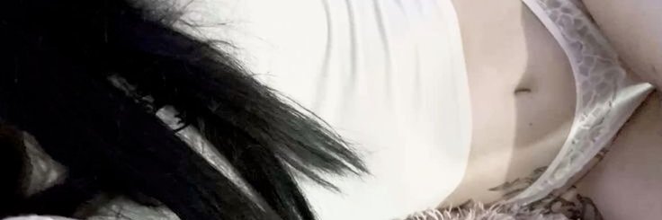 Thùy Trang's banner