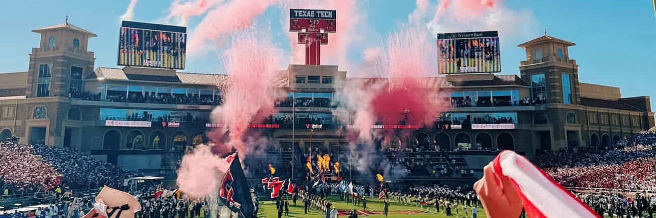 Coyote Raider 🌵's banner