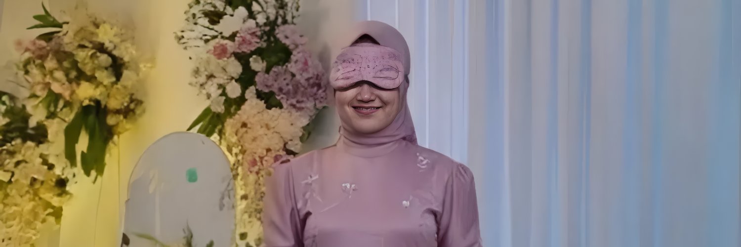 Pemburu Jilbab Motif's banner