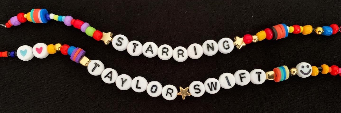 Sara makes the friendship bracelets's banner