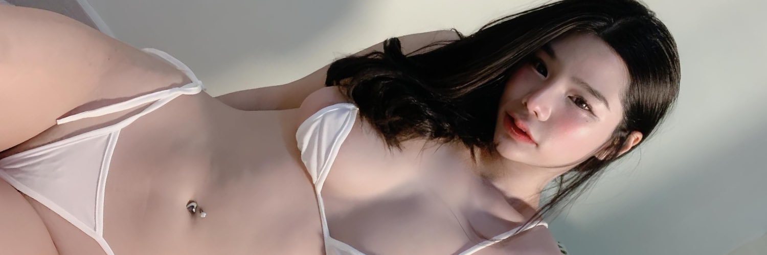 𝓻𝓸𝓷𝓰𝓽𝓲𝓷𝓰's banner
