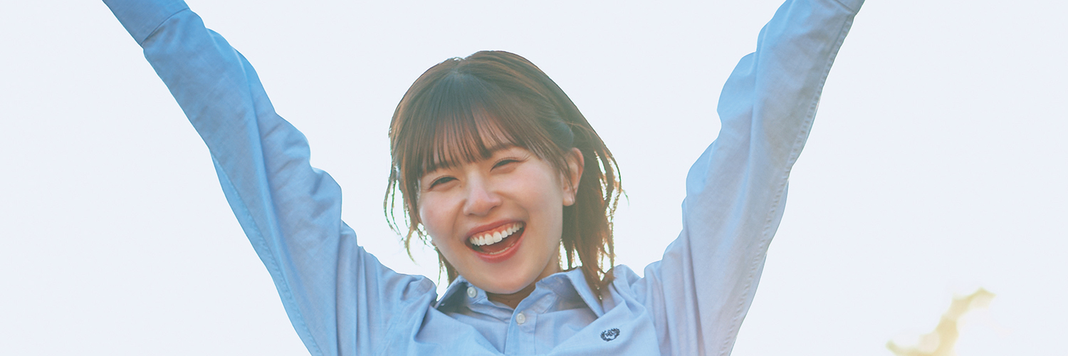 日向坂46 松田好花 1st写真集 振り向いて【公式】5月28日発売's banner