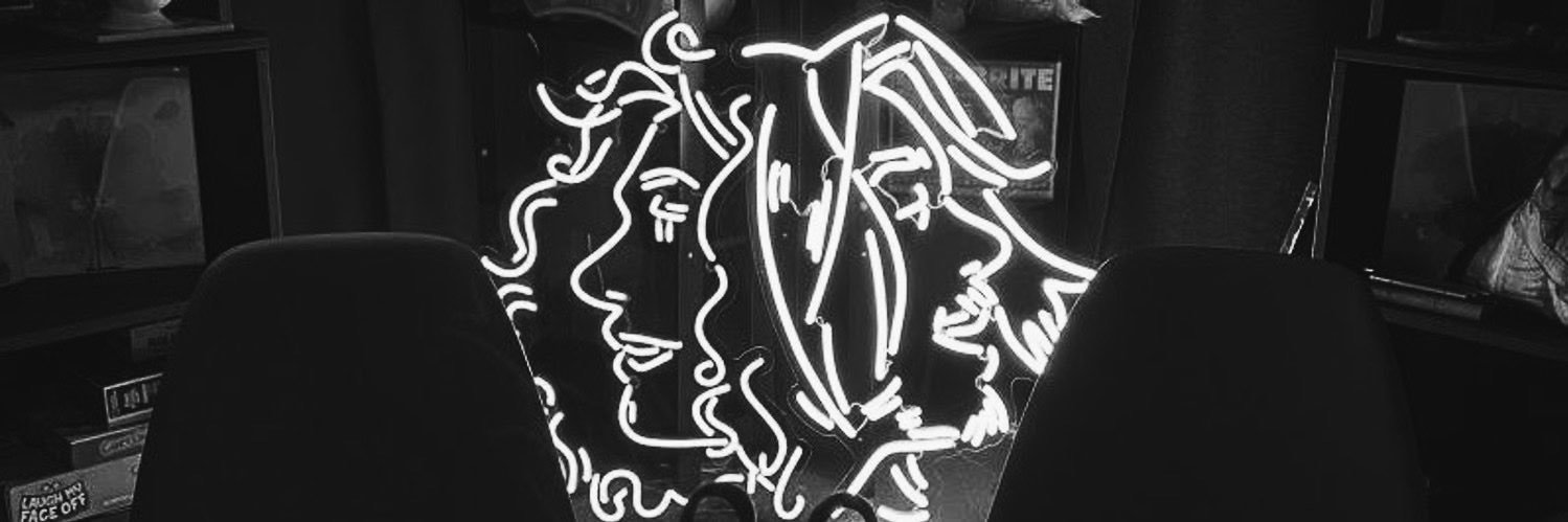 mars 🦇🌙 STARBOMB NY 💓's banner