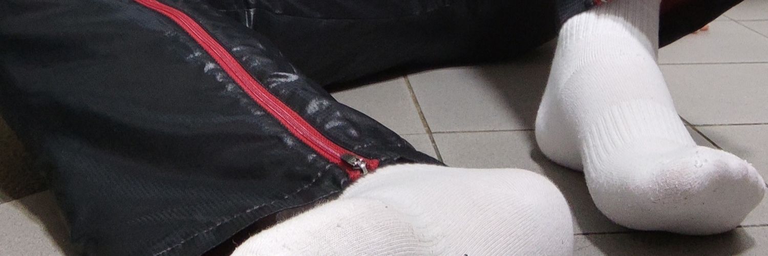 摸恩萌_'s banner