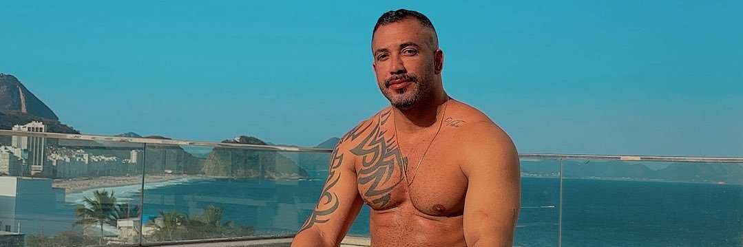 Roni Vini's banner