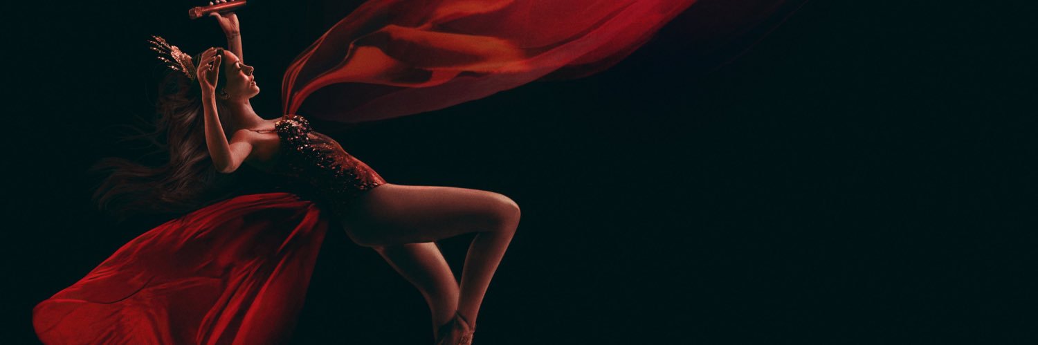 Anne Hathaway Crave's banner