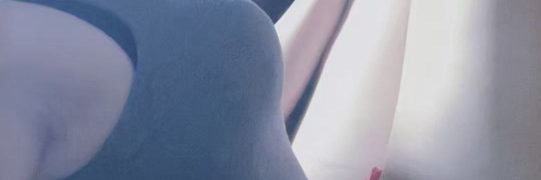 周若彤's banner