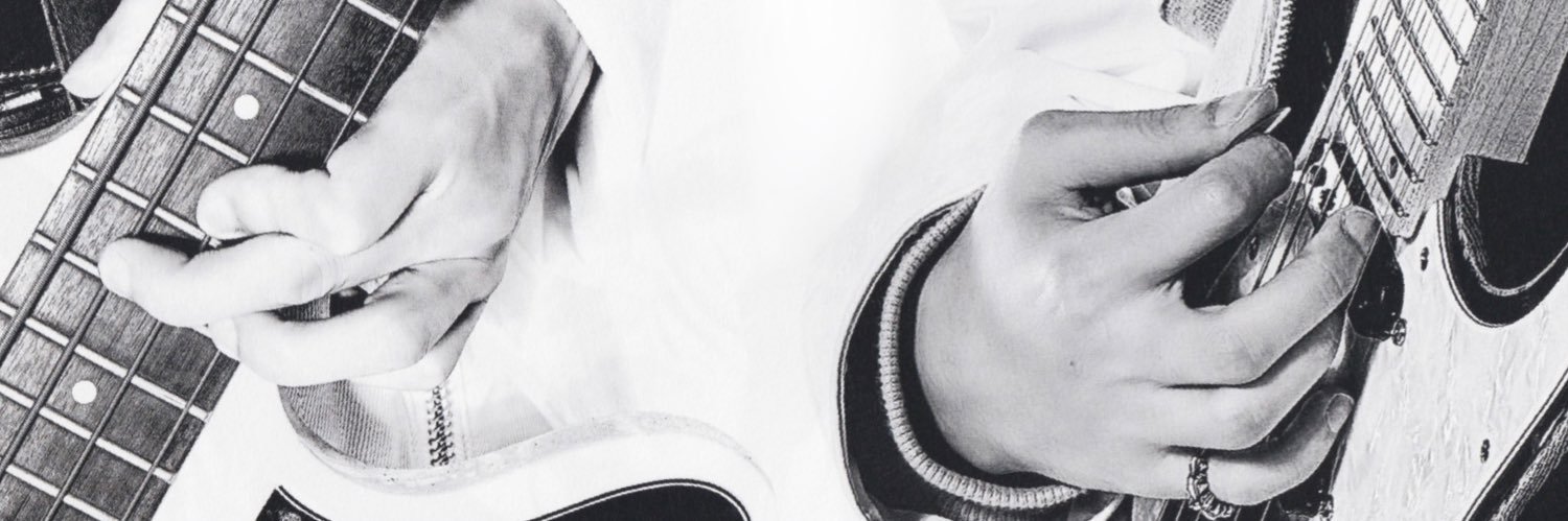 mi's banner