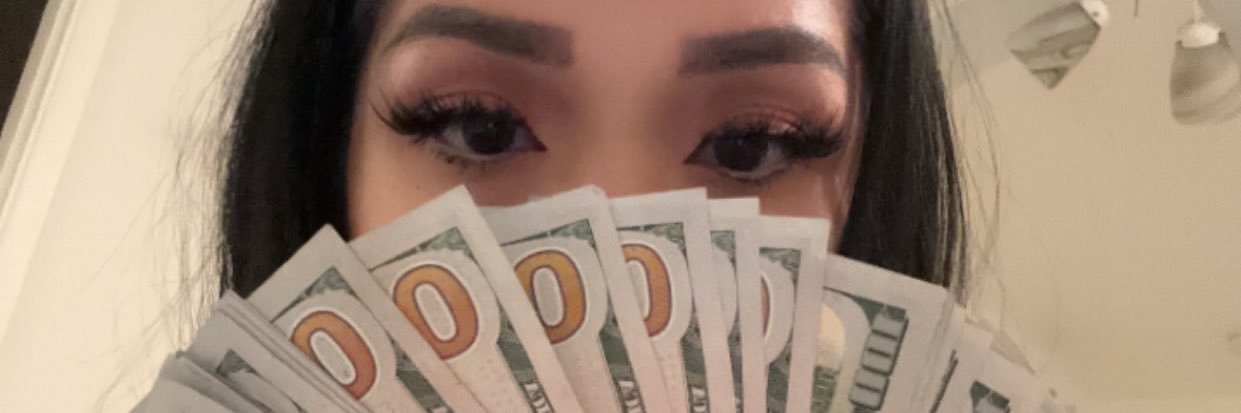 ✧ ﾟ• : * ♡ 𝓥𝓲𝓿𝓲𝓪𝓷𝓷𝓮 ♡ *:･ﾟ✧ | findom's banner
