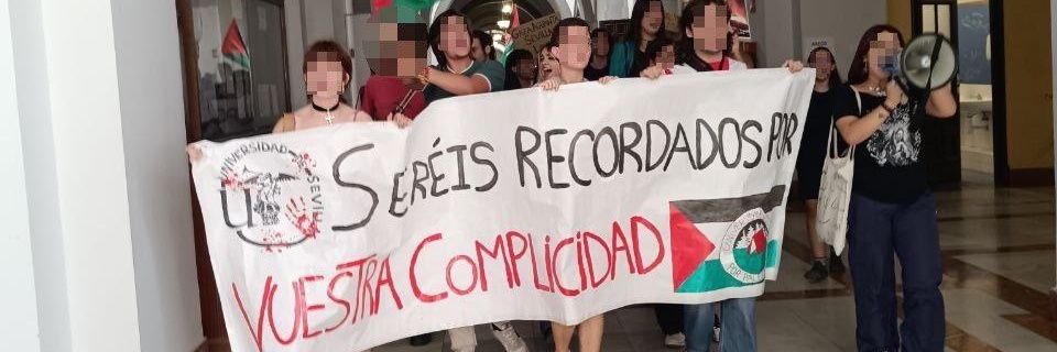 US por Palestina's banner