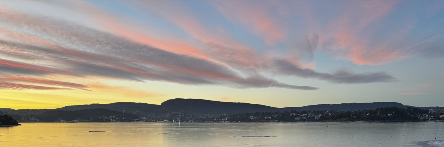 ole_ti ☀️'s banner