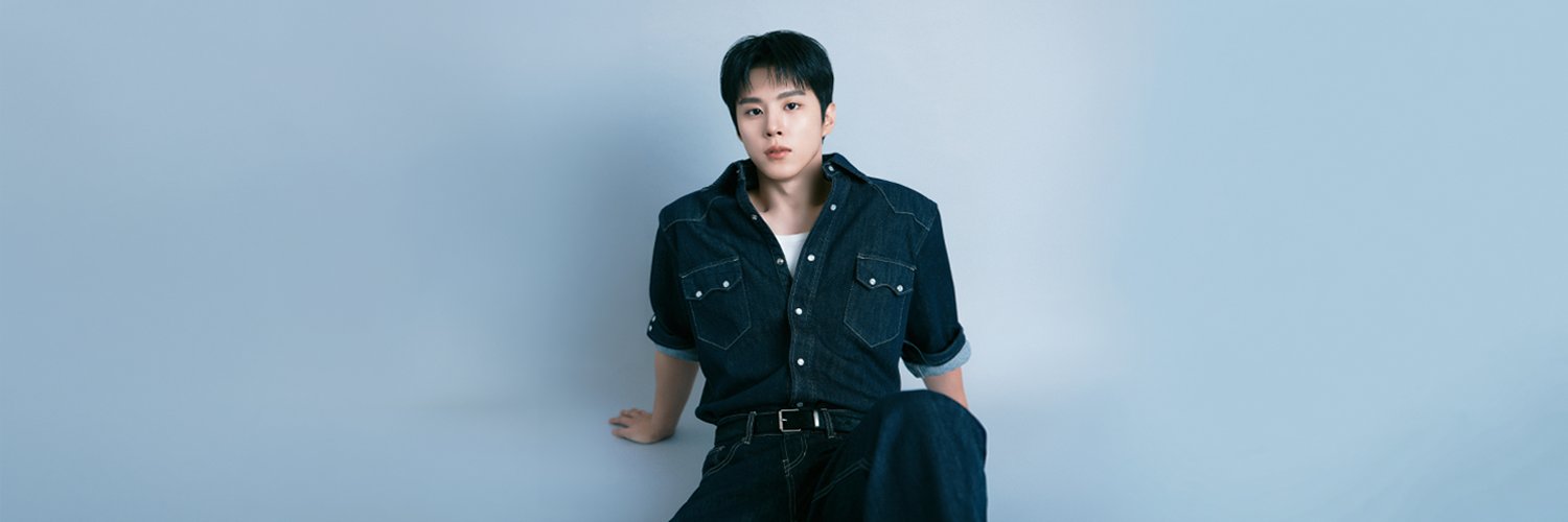 김우석(KIM WOO SEOK) Official's banner