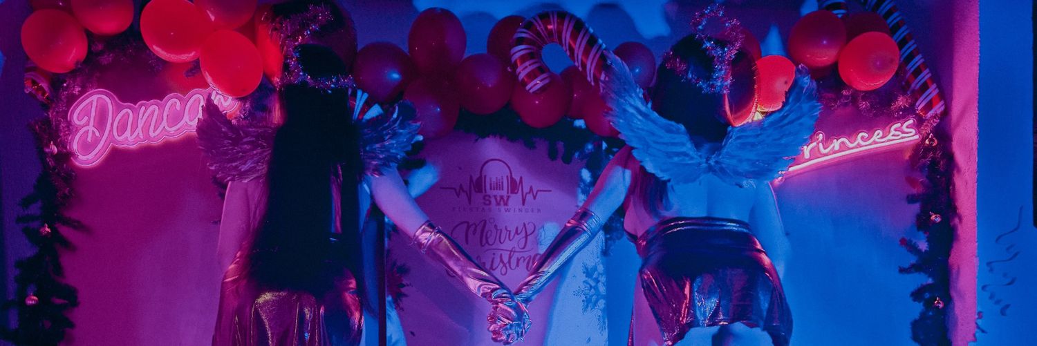 fiestas swinger's banner